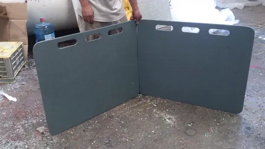 Arreadores de cerdos — industria del campo con plástico reciclado