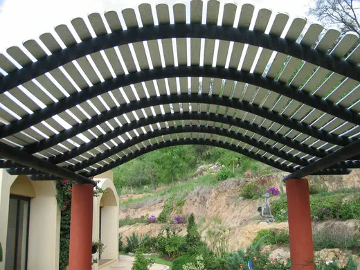 Kiosco17 — mobiliario de madera plástica